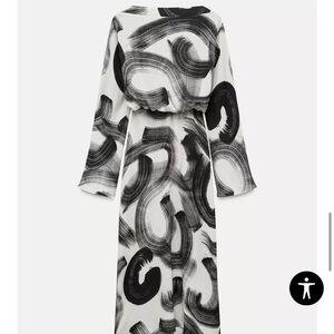 Zara Monochrome Swirl Long Sleeve Dress